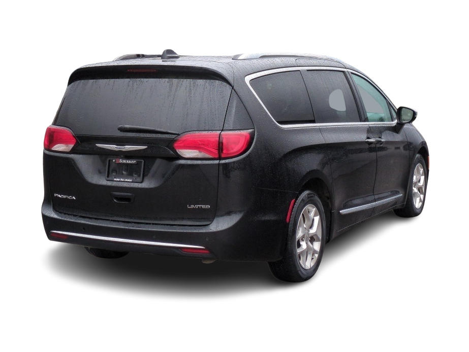 Thumbnail: 2019 Chrysler Pacifica - 21