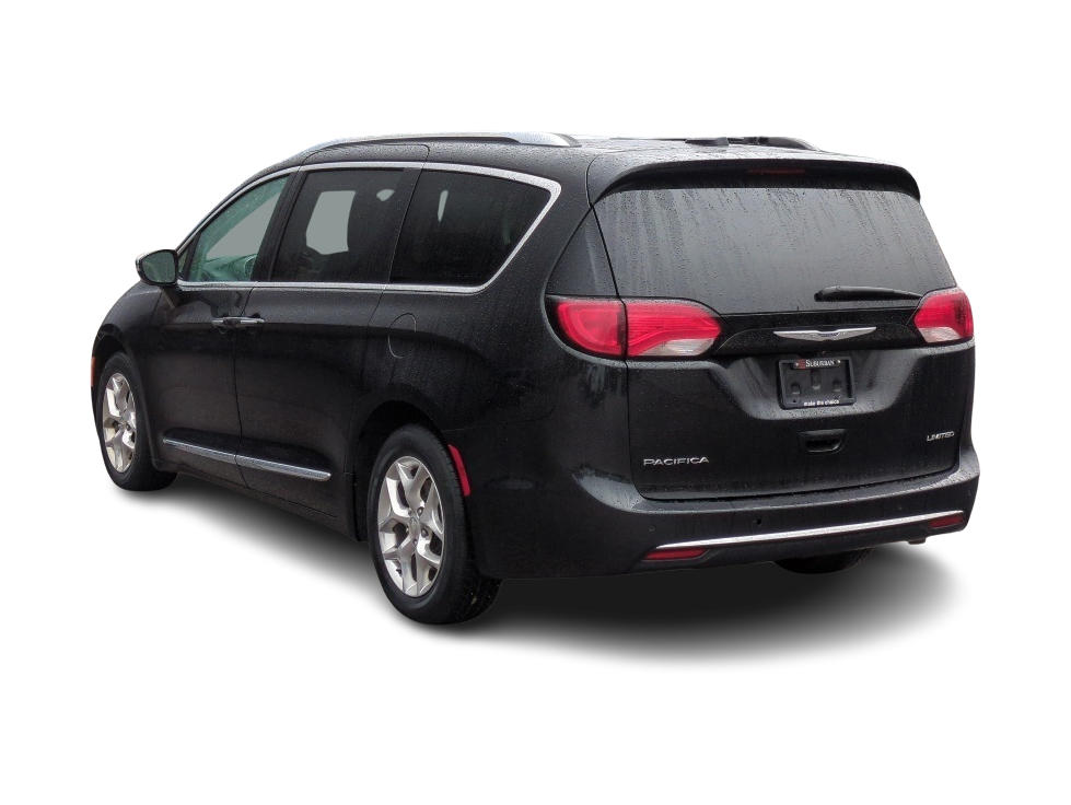 Thumbnail: 2019 Chrysler Pacifica - 4