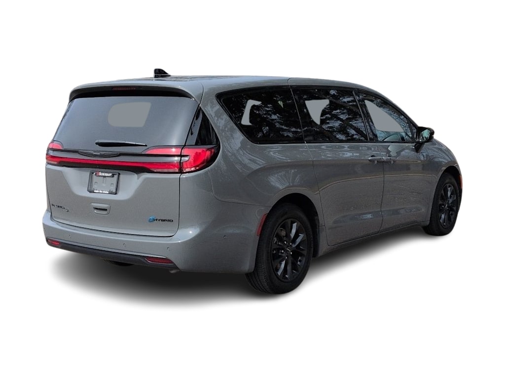 Thumbnail: 2024 Chrysler Pacifica - 20