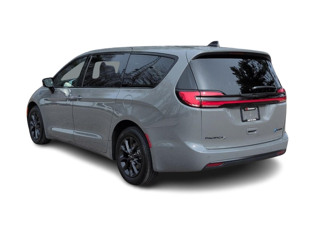 Thumbnail: 2024 Chrysler Pacifica - 4