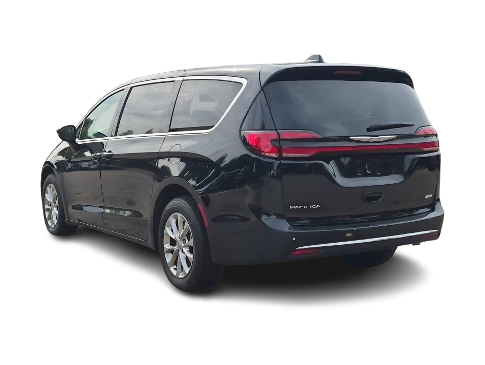 Thumbnail: 2024 Chrysler Pacifica - 4