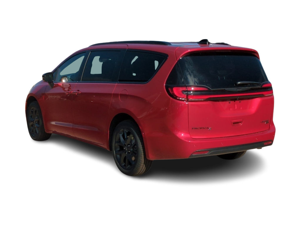 Thumbnail: 2026 Chrysler Pacifica - 4