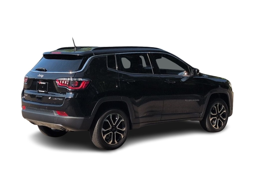 Thumbnail: 2023 Jeep Compass - 22