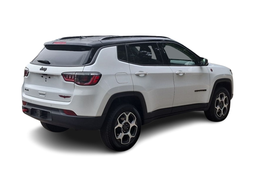 Thumbnail: 2022 Jeep Compass - 22