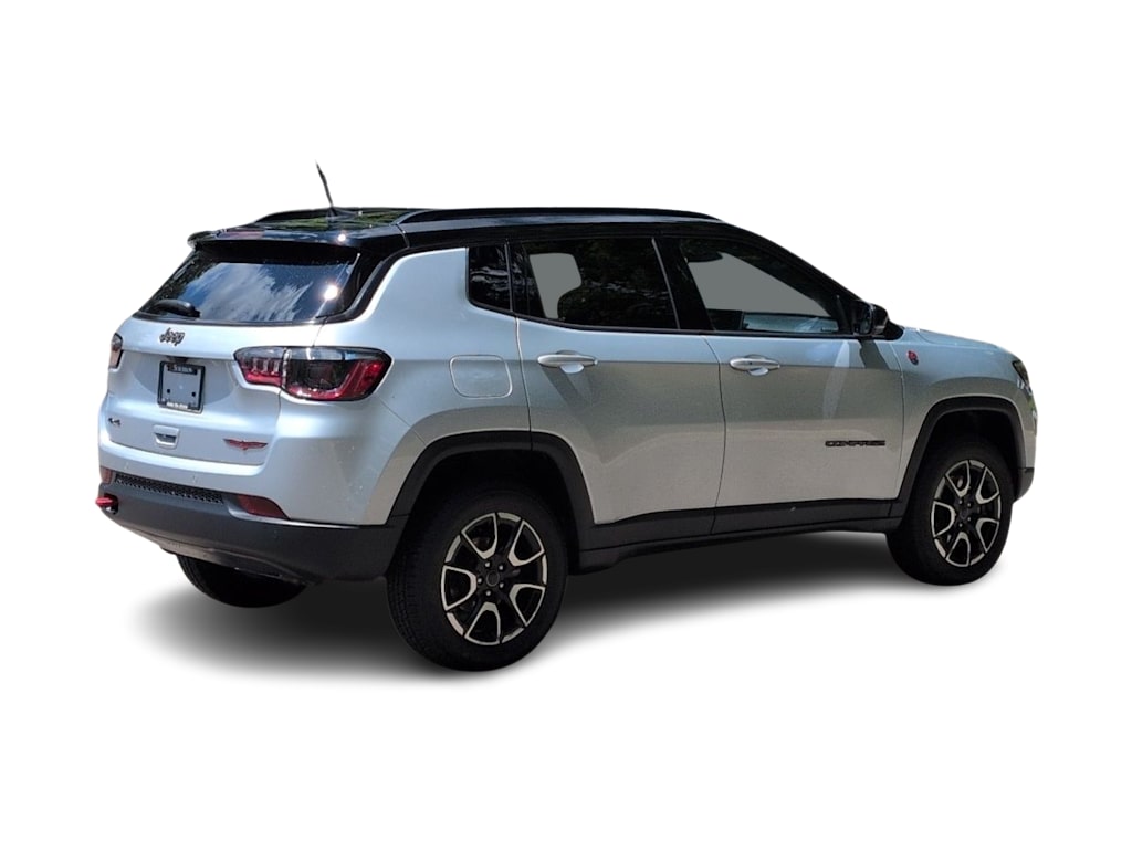 Thumbnail: 2025 Jeep Compass - 22