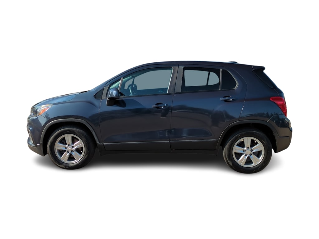 Thumbnail: 2018 Chevrolet Trax - 3
