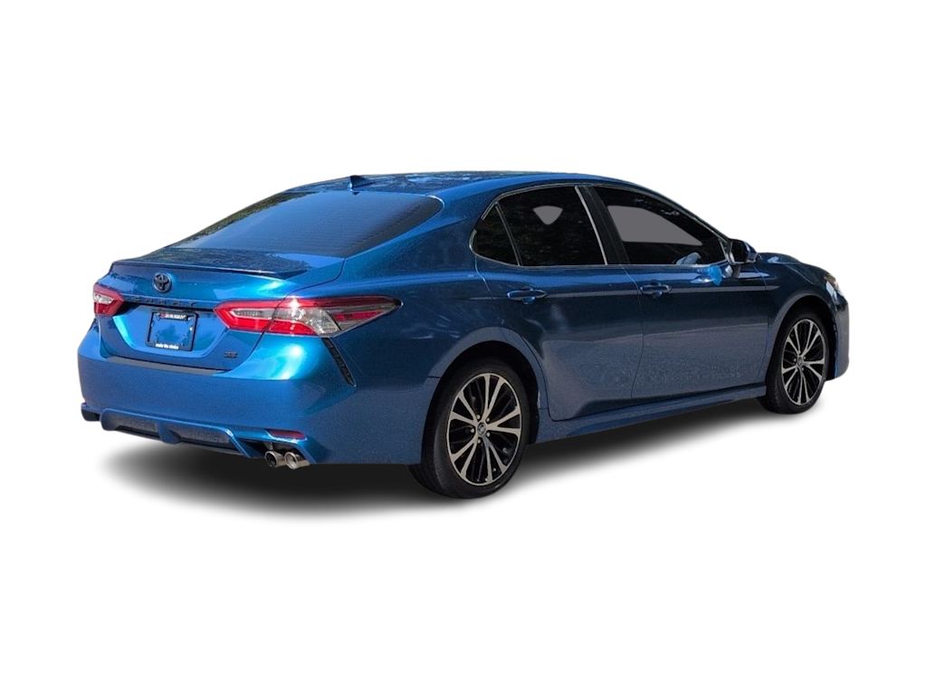 Thumbnail: 2019 Toyota Camry - 24