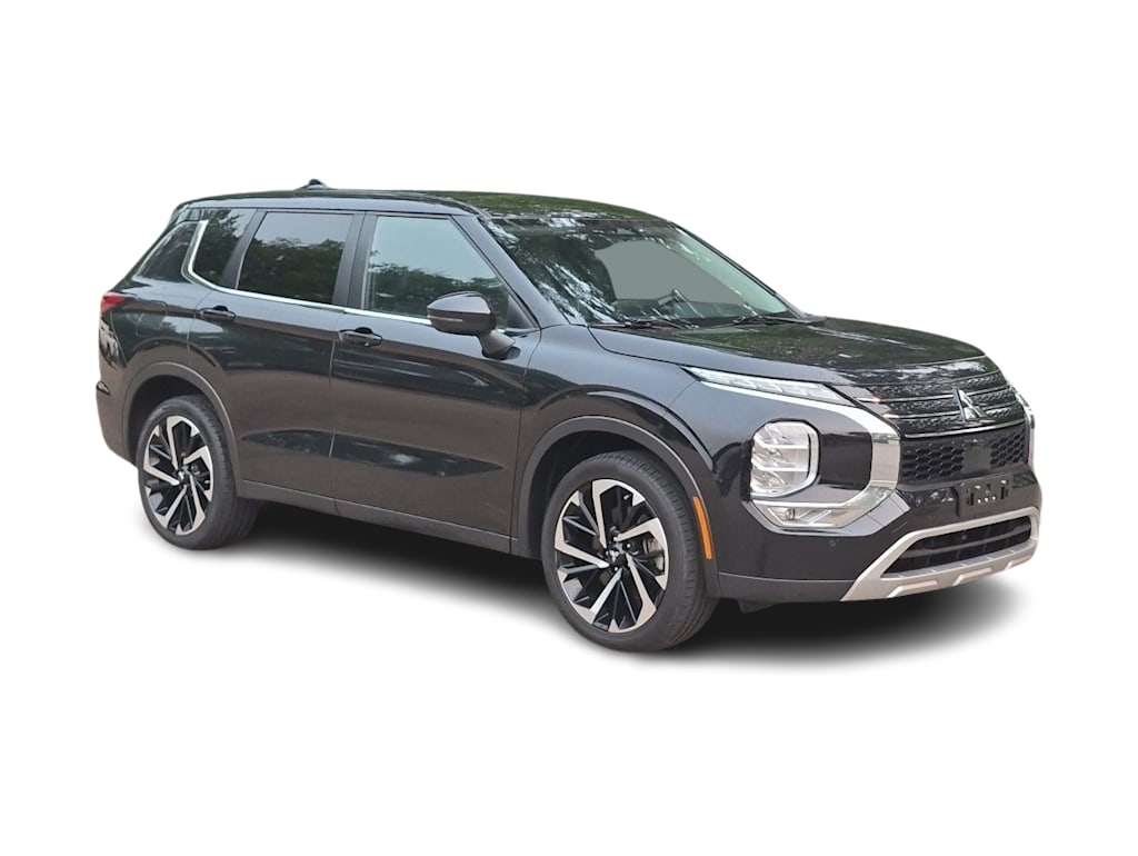 Thumbnail: 2024 Mitsubishi Outlander - 18