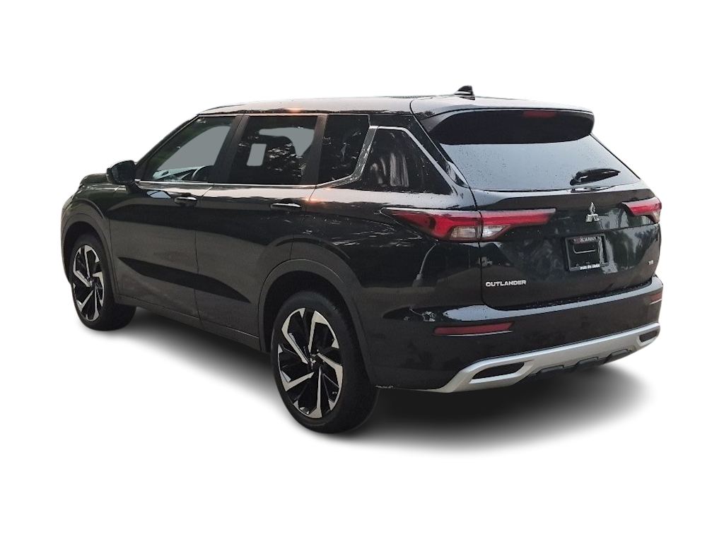 Thumbnail: 2024 Mitsubishi Outlander - 4