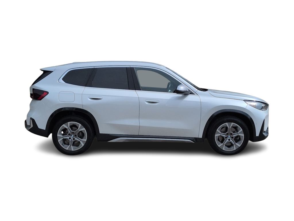 Thumbnail: 2023 BMW X1 - 24