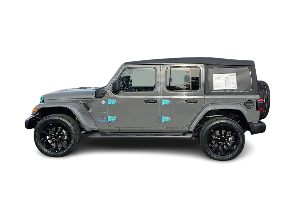 Thumbnail: 2021 Jeep Wrangler - 3