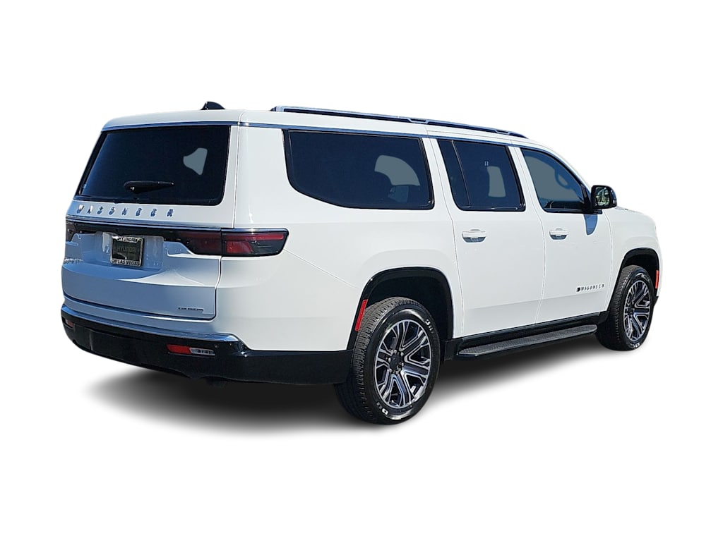 Thumbnail: 2024 Jeep Wagoneer - 20