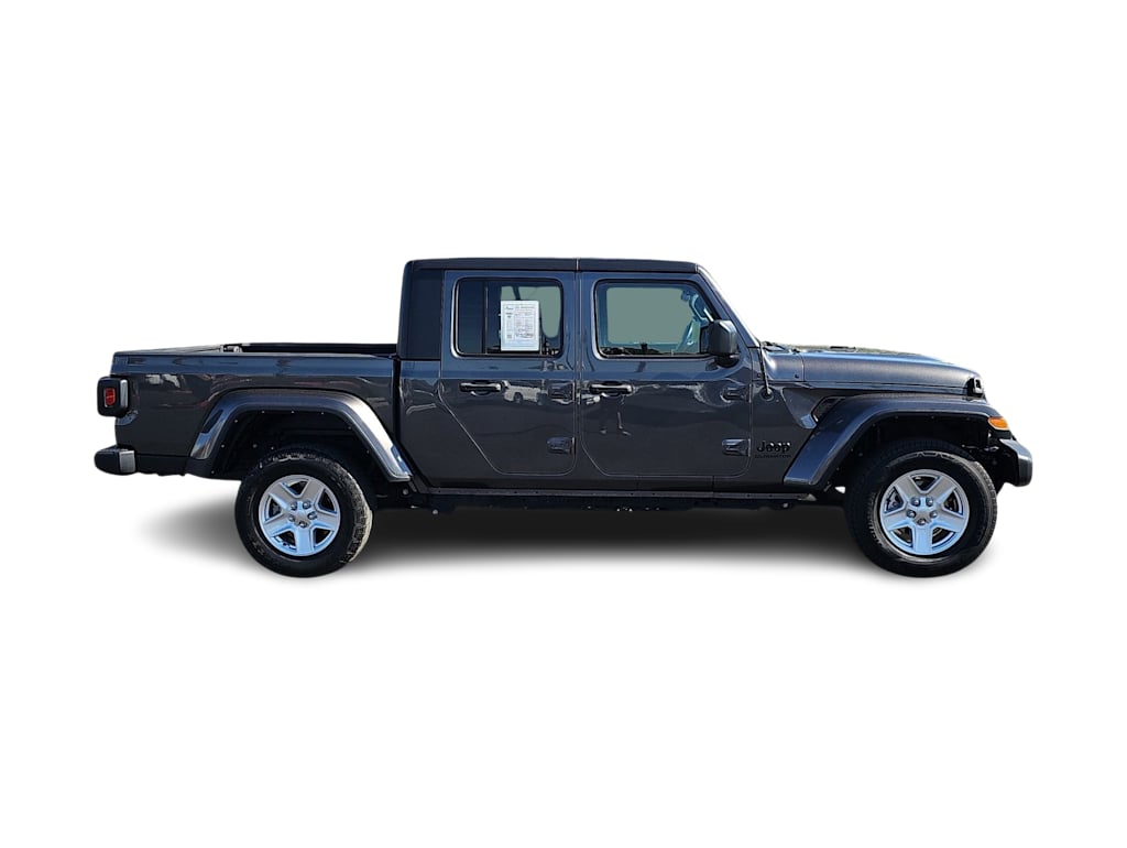 Thumbnail: 2022 Jeep Gladiator - 23