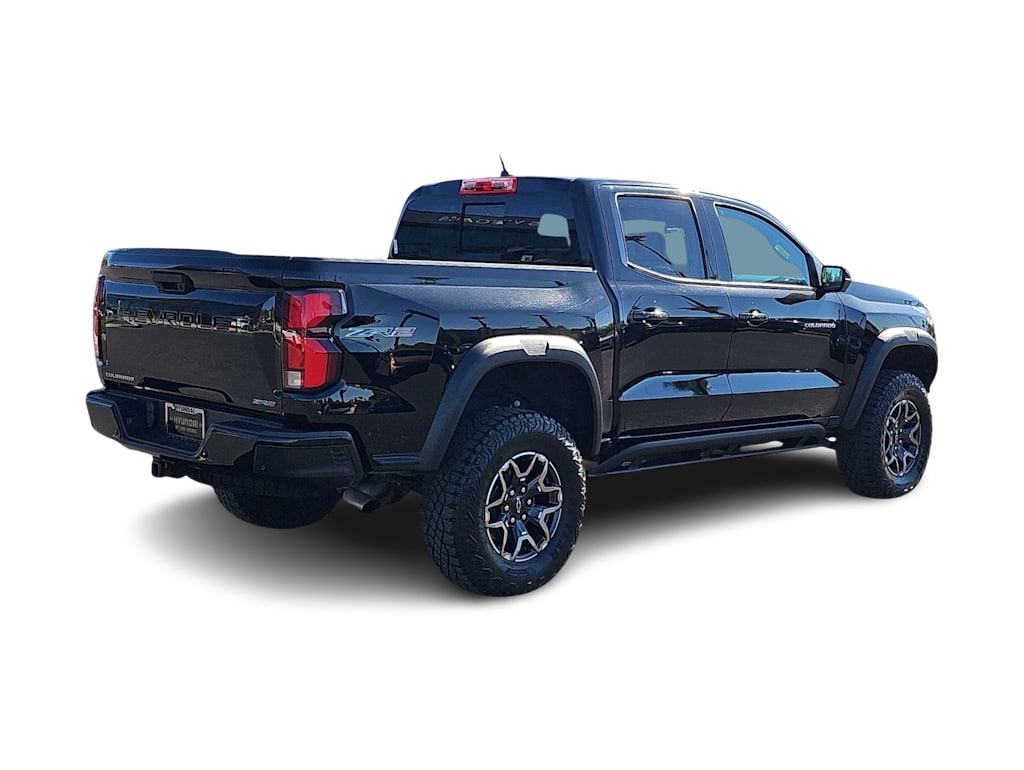 Thumbnail: 2023 Chevrolet Colorado - 20