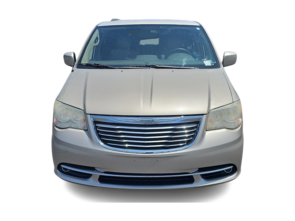 Thumbnail: 2013 Chrysler Town & Country - 6