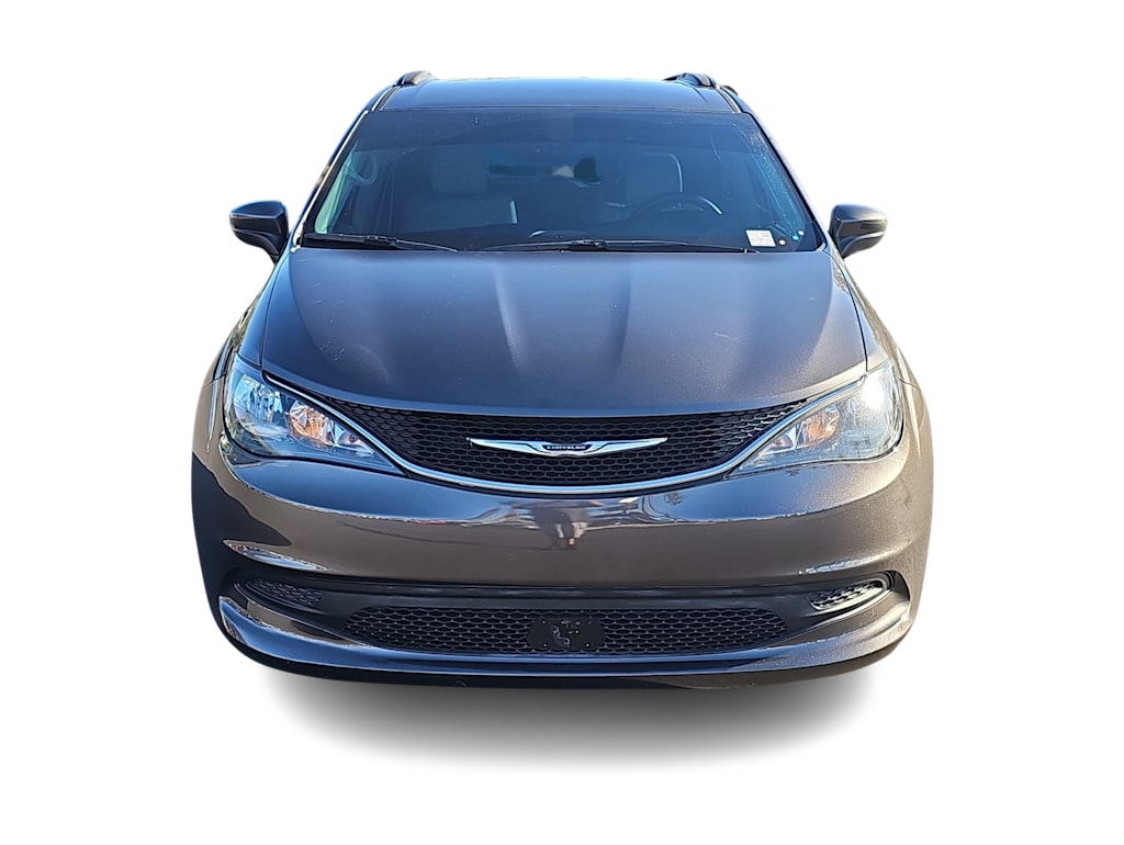 Thumbnail: 2021 Chrysler Voyager - 6