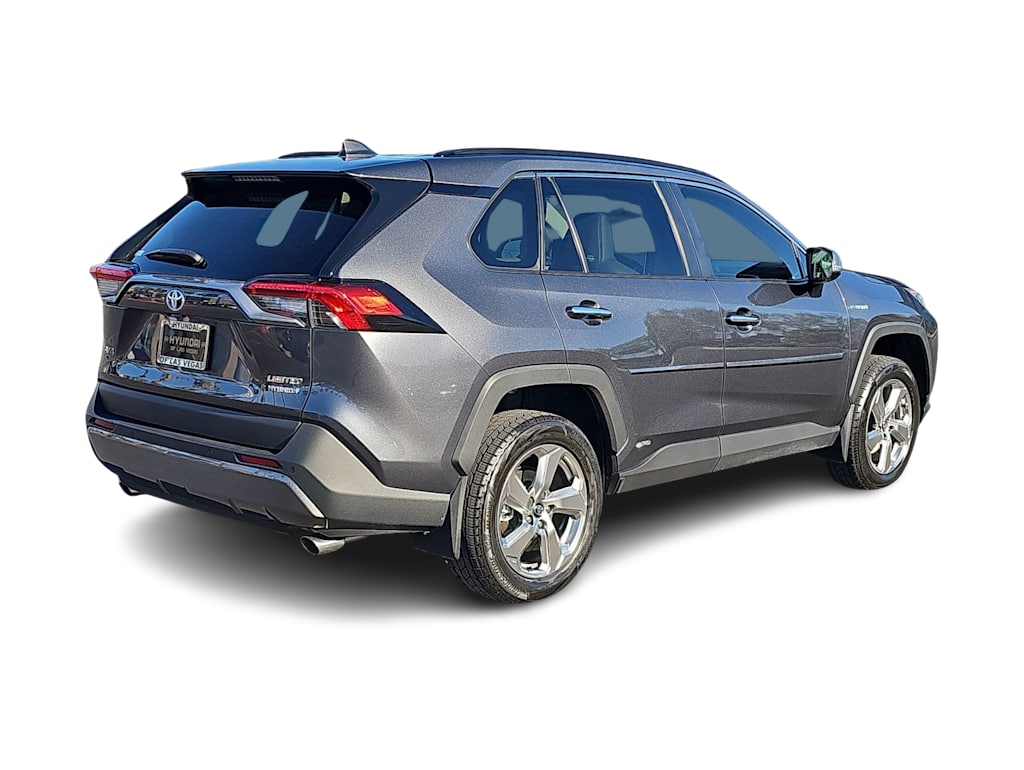 Thumbnail: 2021 Toyota RAV4 - 21