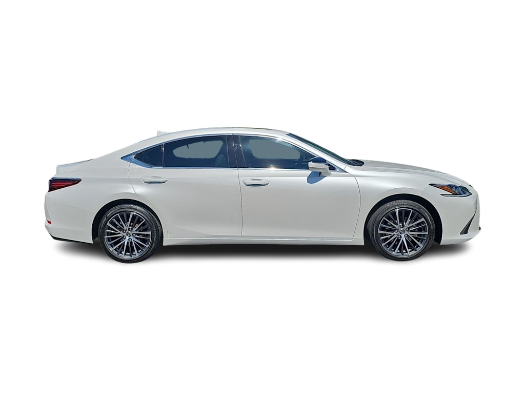 Thumbnail: 2023 Lexus ES - 22