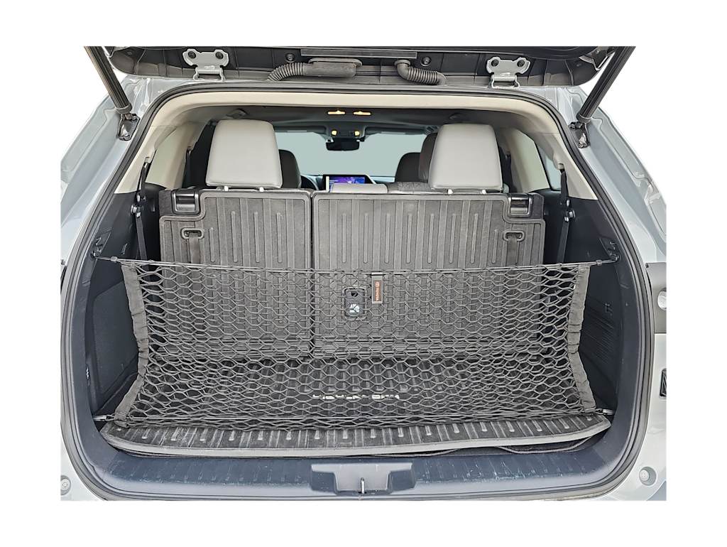 Thumbnail: 2023 Toyota Highlander - 17