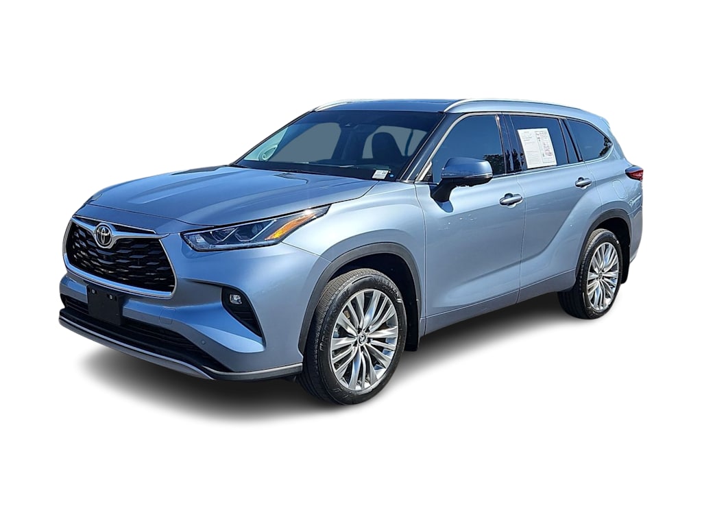 Thumbnail: 2023 Toyota Highlander - 21