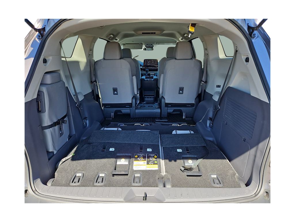 Thumbnail: 2024 Toyota Sienna - 17