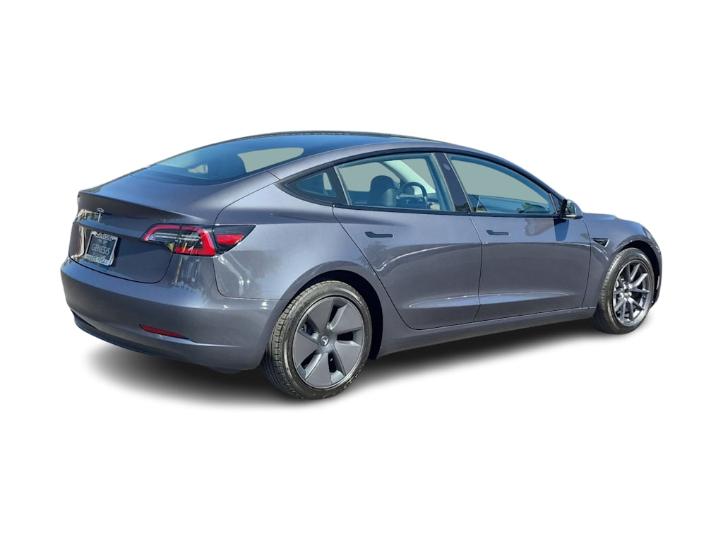 Thumbnail: 2023 Tesla Model 3 - 19