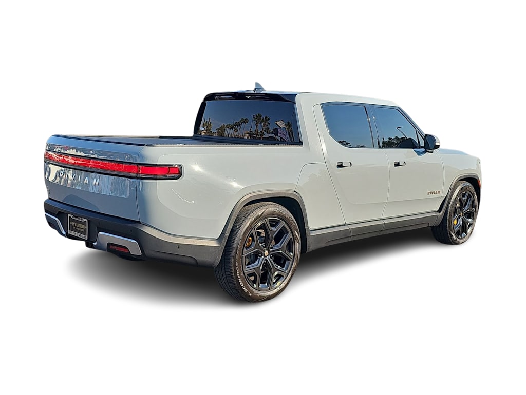 Thumbnail: 2022 Rivian R1T - 17