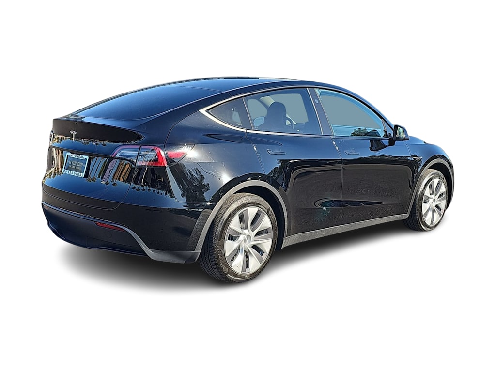 Thumbnail: 2023 Tesla Model Y - 18