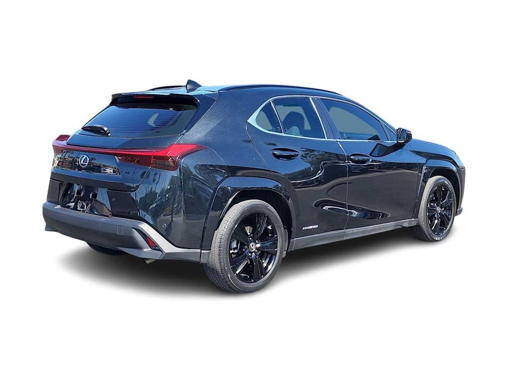 Thumbnail: 2021 Lexus UX - 22