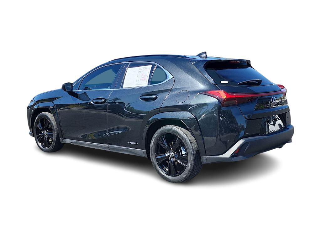 Thumbnail: 2021 Lexus UX - 4