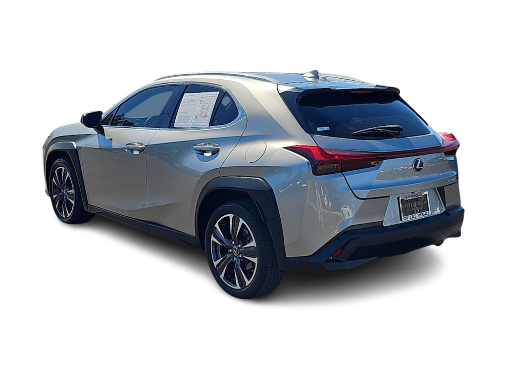 Thumbnail: 2019 Lexus UX - 4