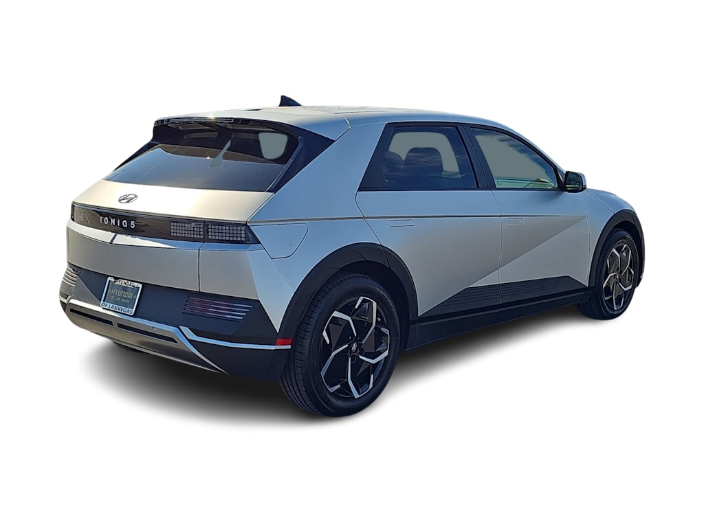 Thumbnail: 2023 Hyundai Ioniq 5 - 17