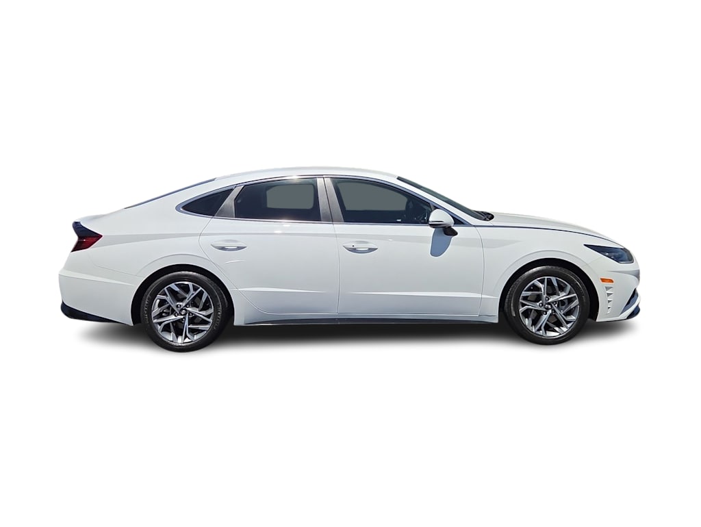 Thumbnail: 2023 Hyundai Sonata - 22
