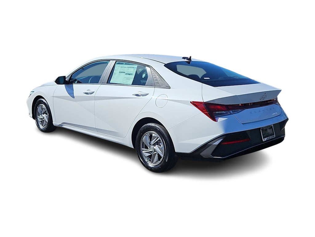 Thumbnail: 2026 Hyundai Elantra - 4