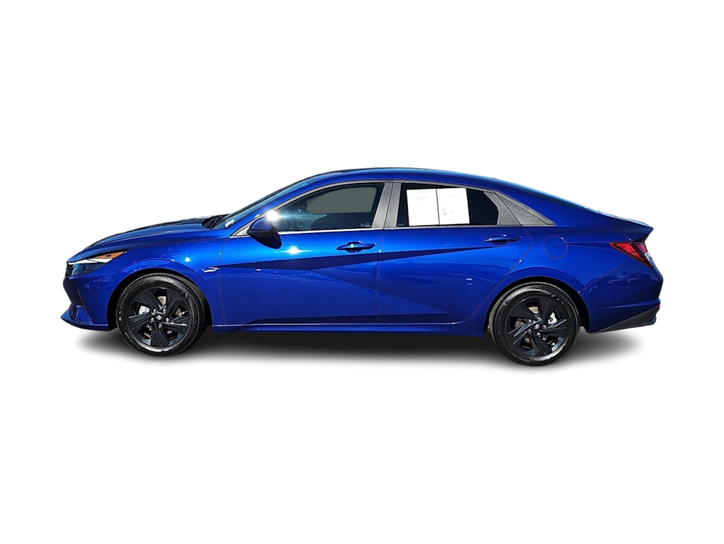 Thumbnail: 2023 Hyundai Elantra - 3
