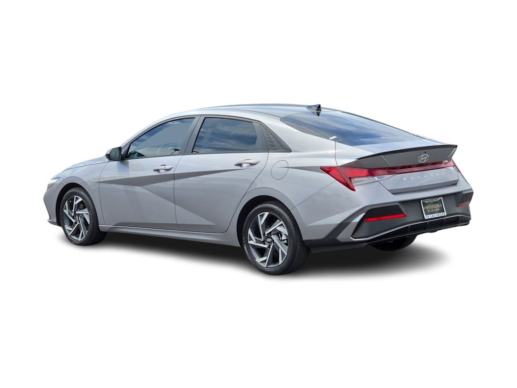 Thumbnail: 2025 Hyundai Elantra - 4