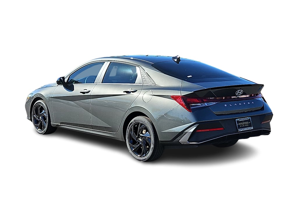 Thumbnail: 2026 Hyundai Elantra - 4