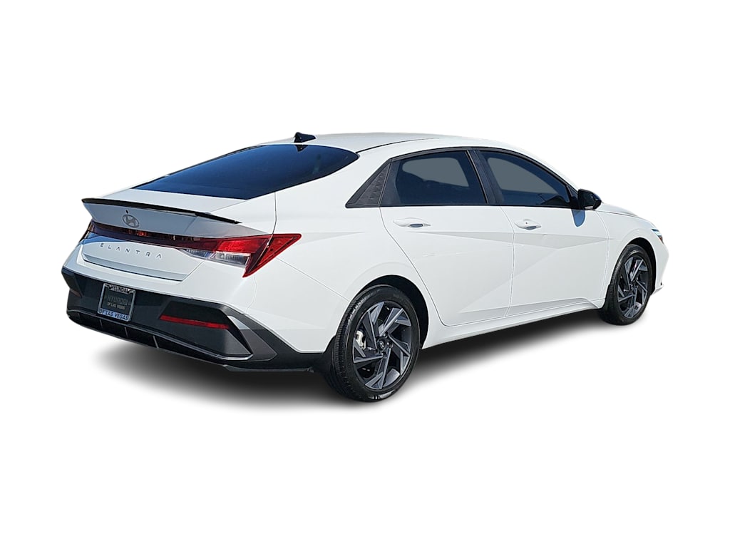 Thumbnail: 2025 Hyundai Elantra - 22