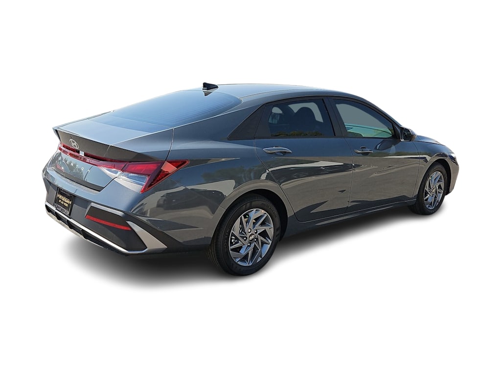 Thumbnail: 2024 Hyundai Elantra - 21