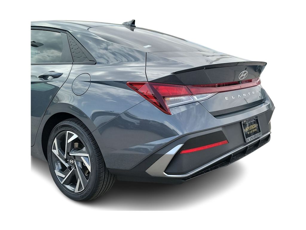 Thumbnail: 2025 Hyundai Elantra - 22