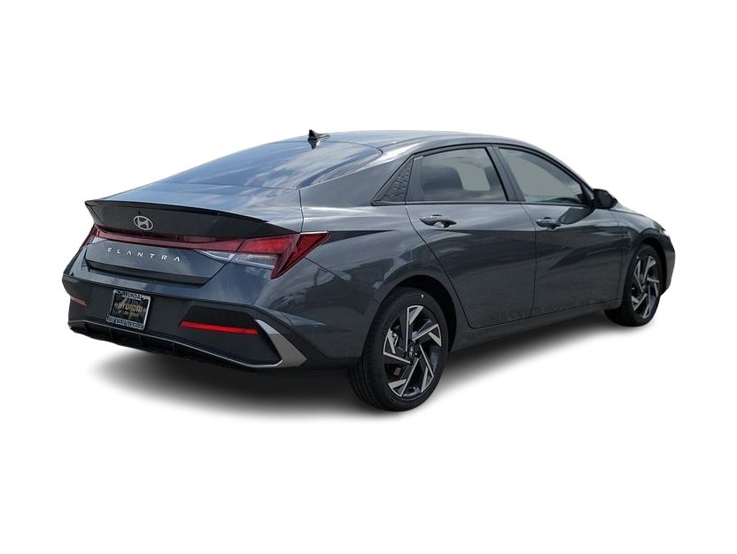 Thumbnail: 2025 Hyundai Elantra - 19