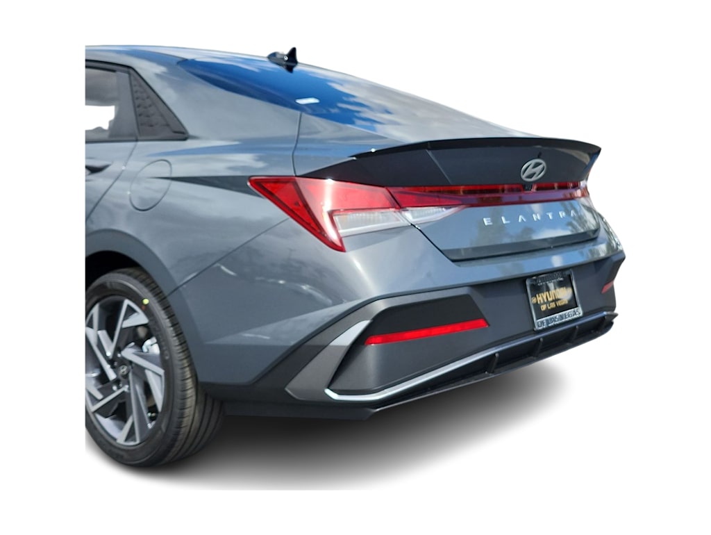 Thumbnail: 2025 Hyundai Elantra - 24