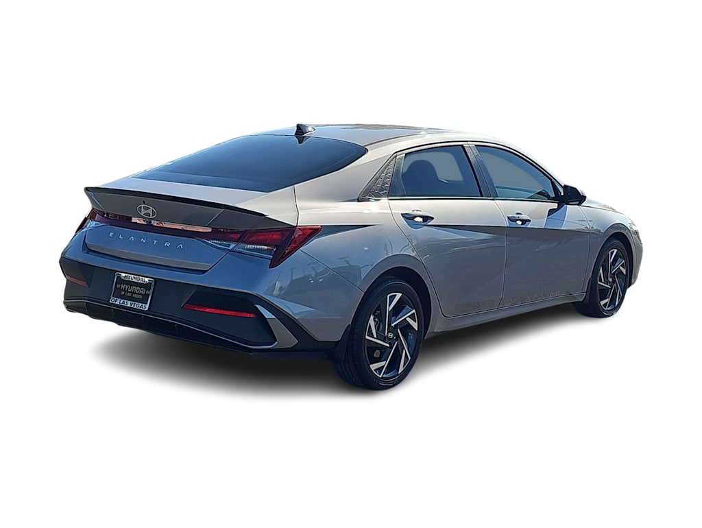 Thumbnail: 2025 Hyundai Elantra - 21