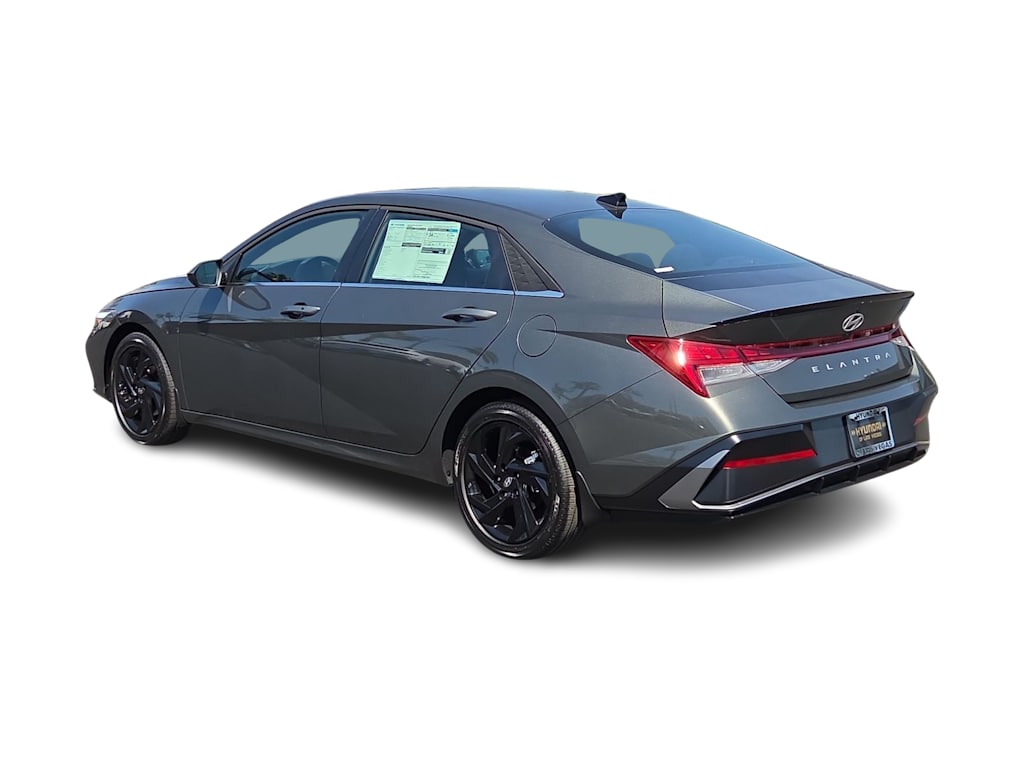 Thumbnail: 2026 Hyundai Elantra - 4