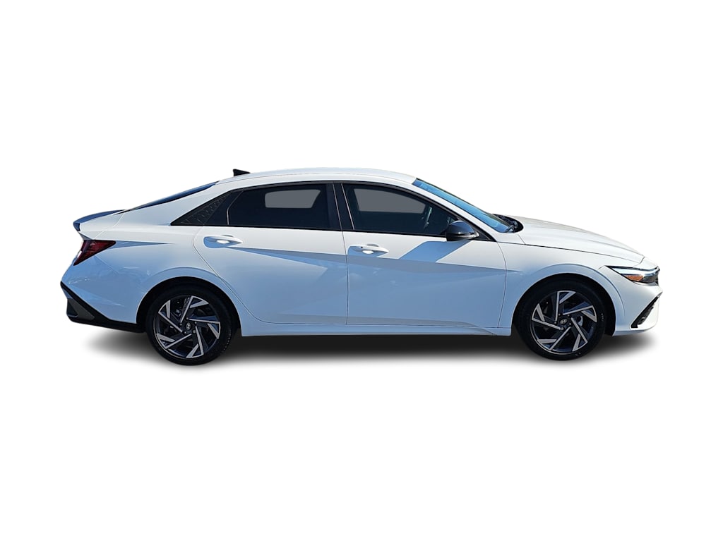 Thumbnail: 2025 Hyundai Elantra - 22