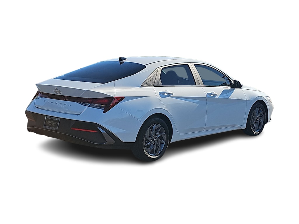 Thumbnail: 2024 Hyundai Elantra - 20