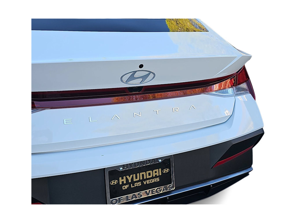 Thumbnail: 2024 Hyundai Elantra - 22