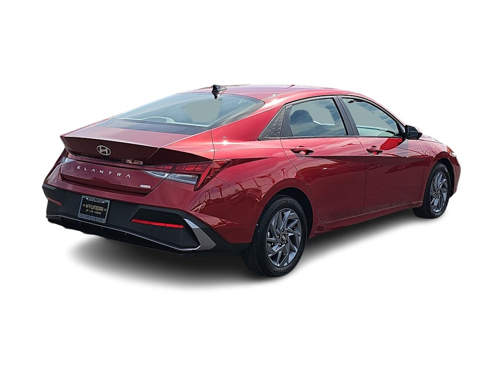 Thumbnail: 2025 Hyundai Elantra - 21