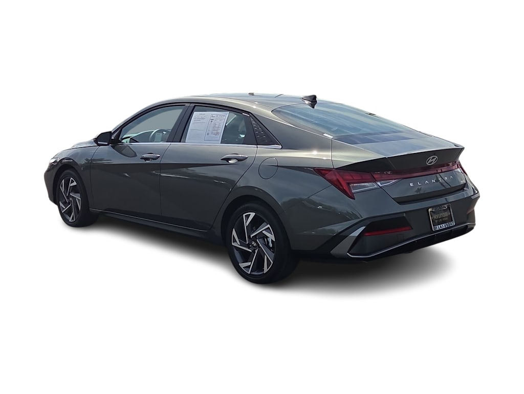 Thumbnail: 2026 Hyundai Elantra - 4