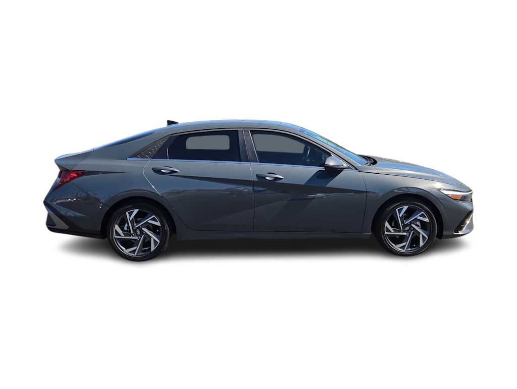 Thumbnail: 2025 Hyundai Elantra - 23
